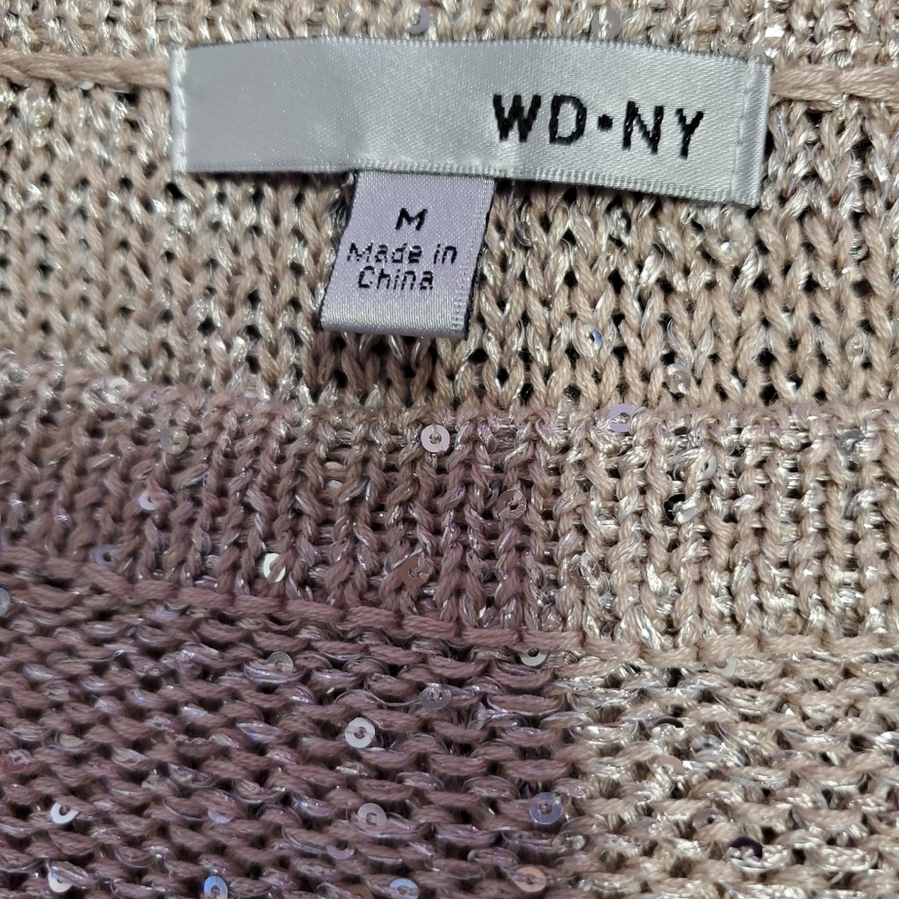 Top with sequins - Picture 4 of 5